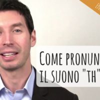 Come pronunciare il suono TH sordo nell'inglese americano